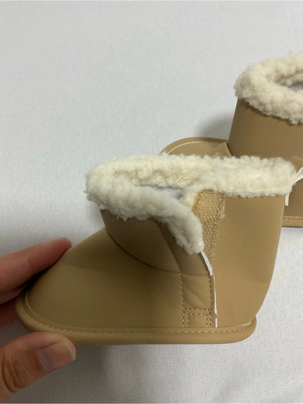 Carter's Tan Faux-Sherpa Lined Kids Boots size 3-6 months